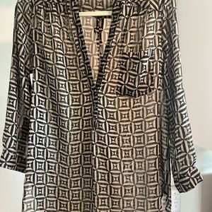 Geometric Black and Beige Tunic Blouse